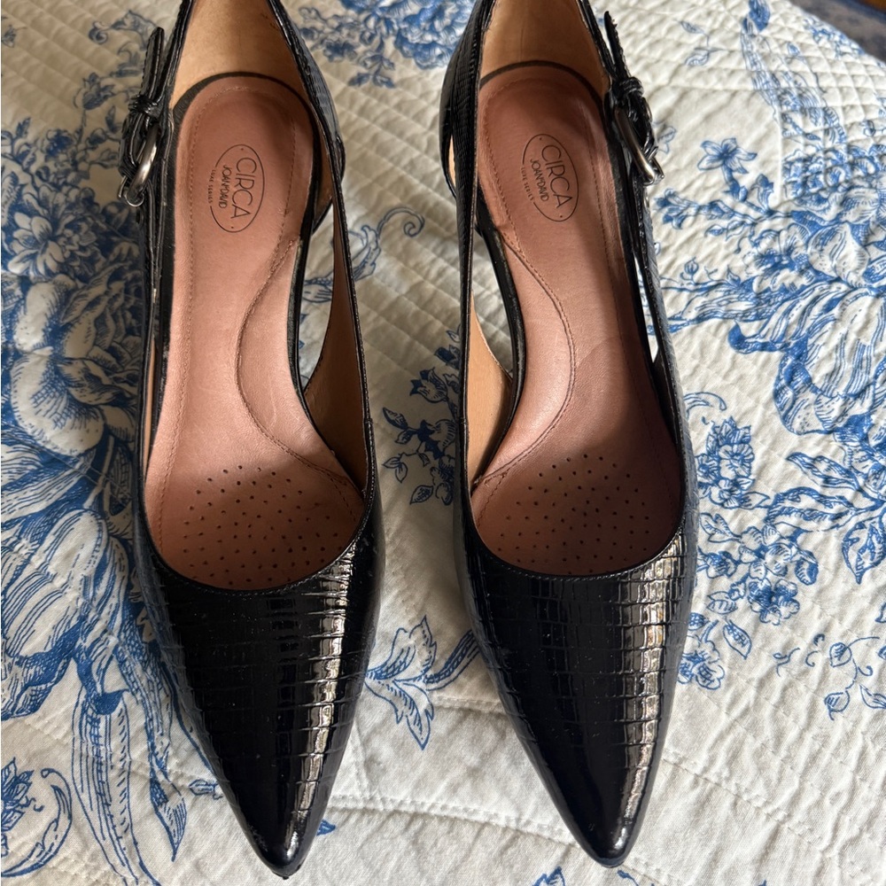 Joan & David Black Croc-Patterned Heels